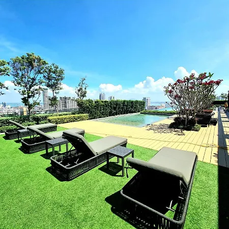 Beacon Executive Suite - Skypool Penang View George Town Exterior photo