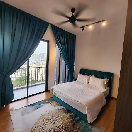 Beacon Executive Suite - Skypool Penang View George Town Exterior photo