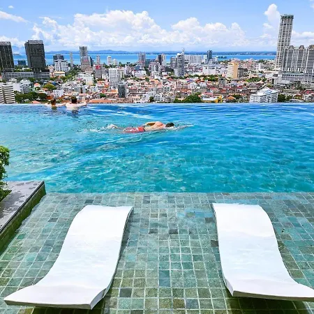 Beacon Executive Suite - Skypool Penang View George Town Exterior photo