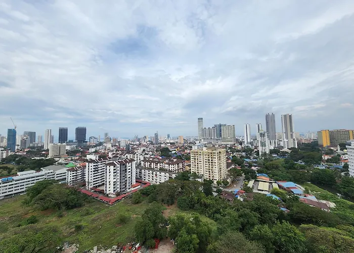 Beacon Executive Suite - Skypool Penang View