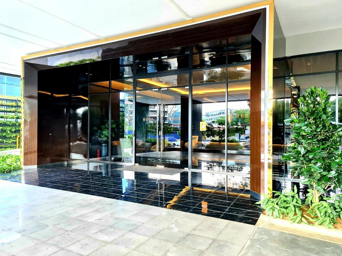 Beacon Executive - Skypool Penang View Apartment *