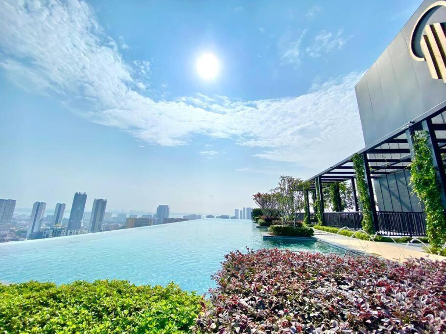 Beacon Executive - Skypool Penang View * George Town