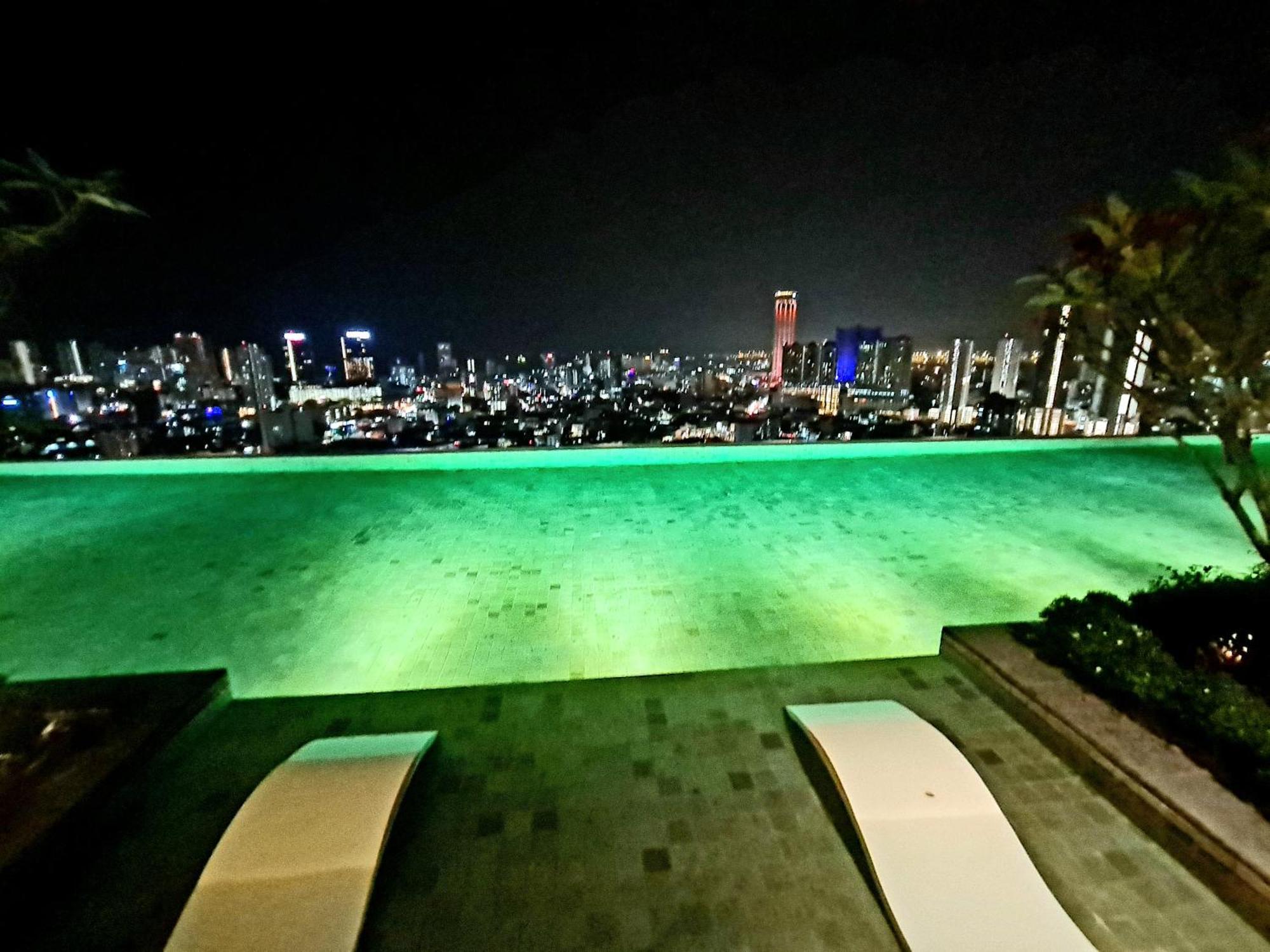 Beacon Executive - Skypool Penang View *